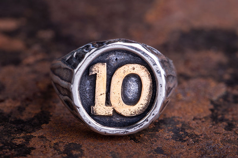 Anello Maradona - Numero 10 chevalier tondo cornice sottile