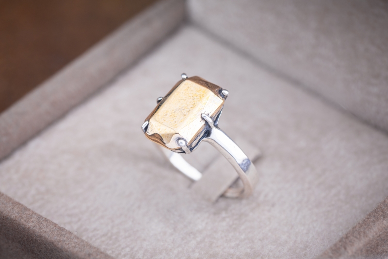 Anello Stil Novo Solitario Baguette